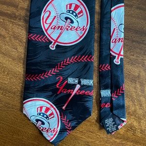 Vintage RM Sport New York Yankees Necktie